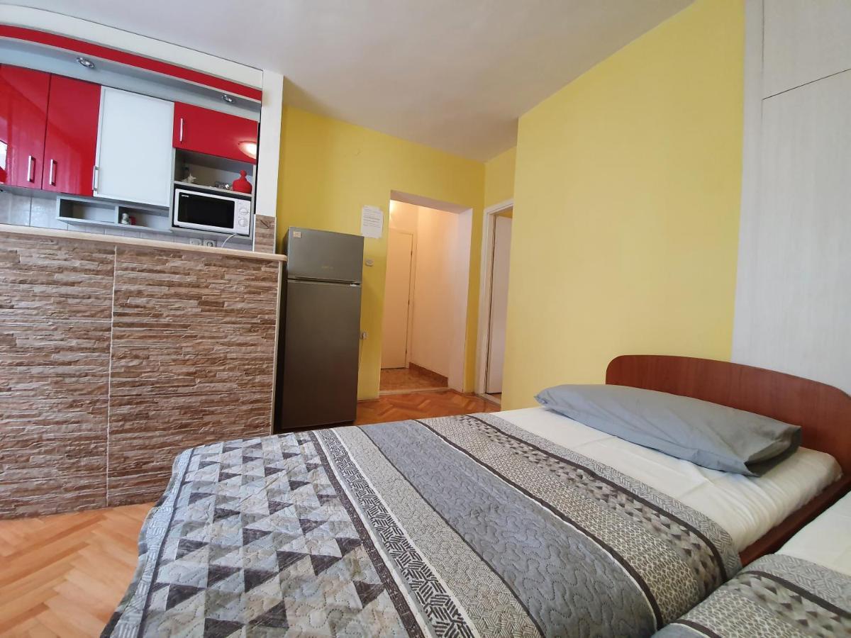 Apartments Ribarevic Makarska Eksteriør billede