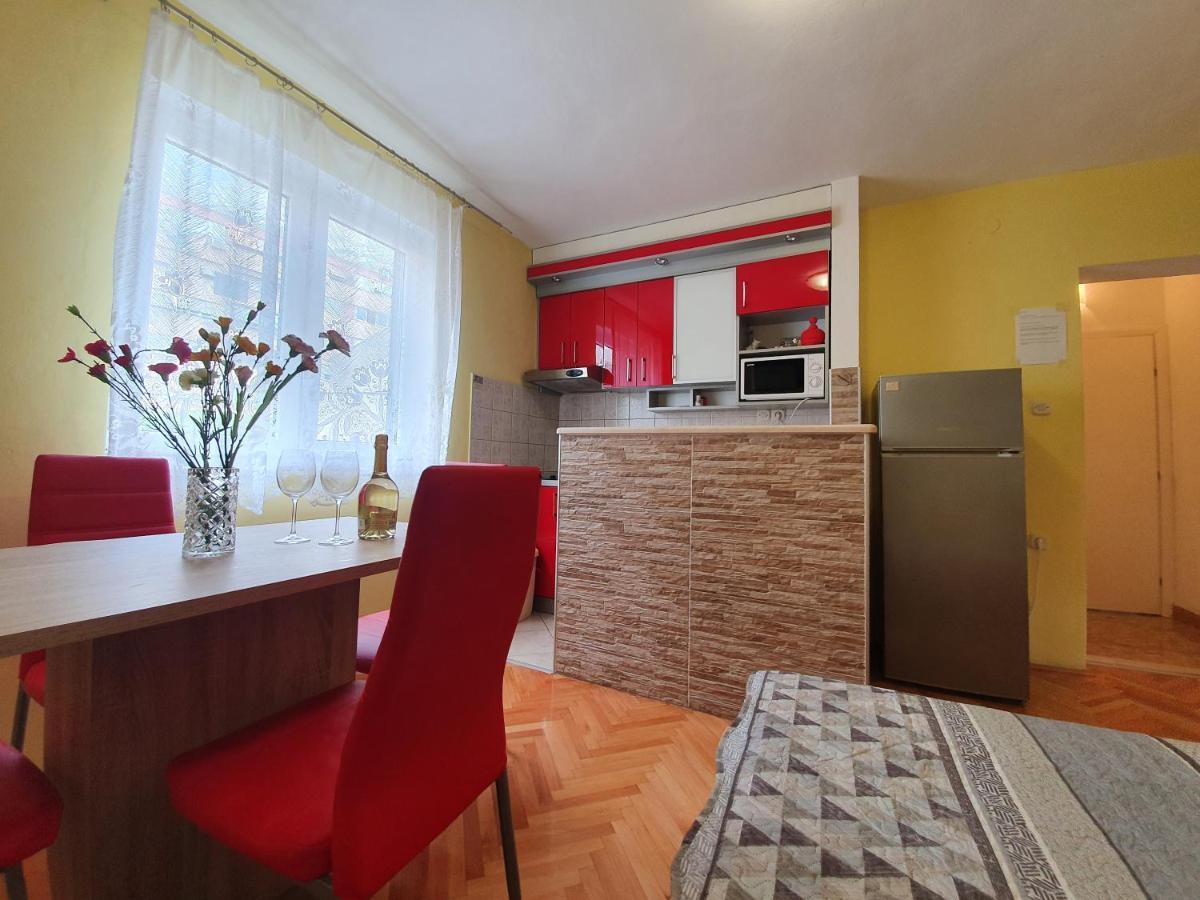 Apartments Ribarevic Makarska Eksteriør billede