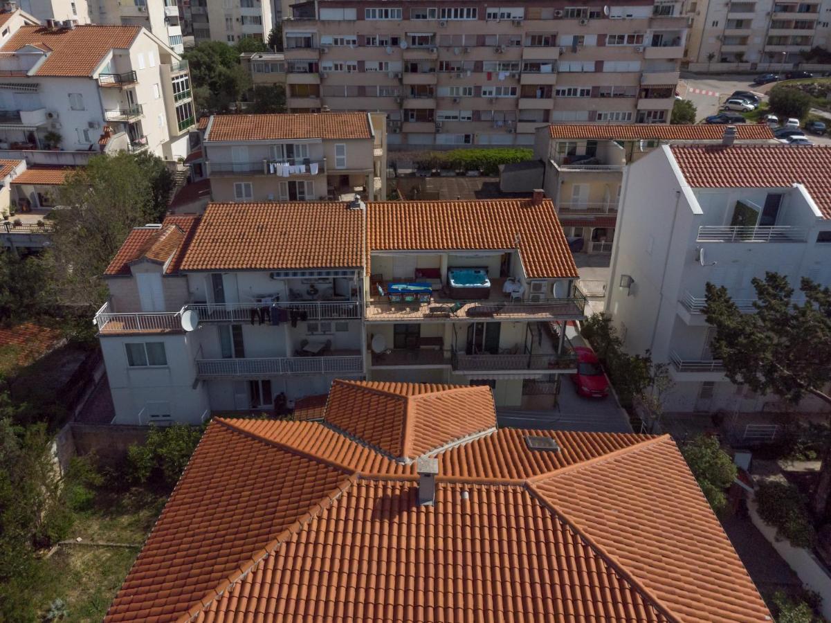 Apartments Ribarevic Makarska Eksteriør billede