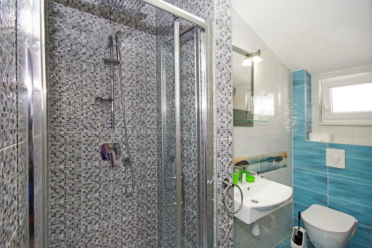 Apartments Ribarevic Makarska Eksteriør billede