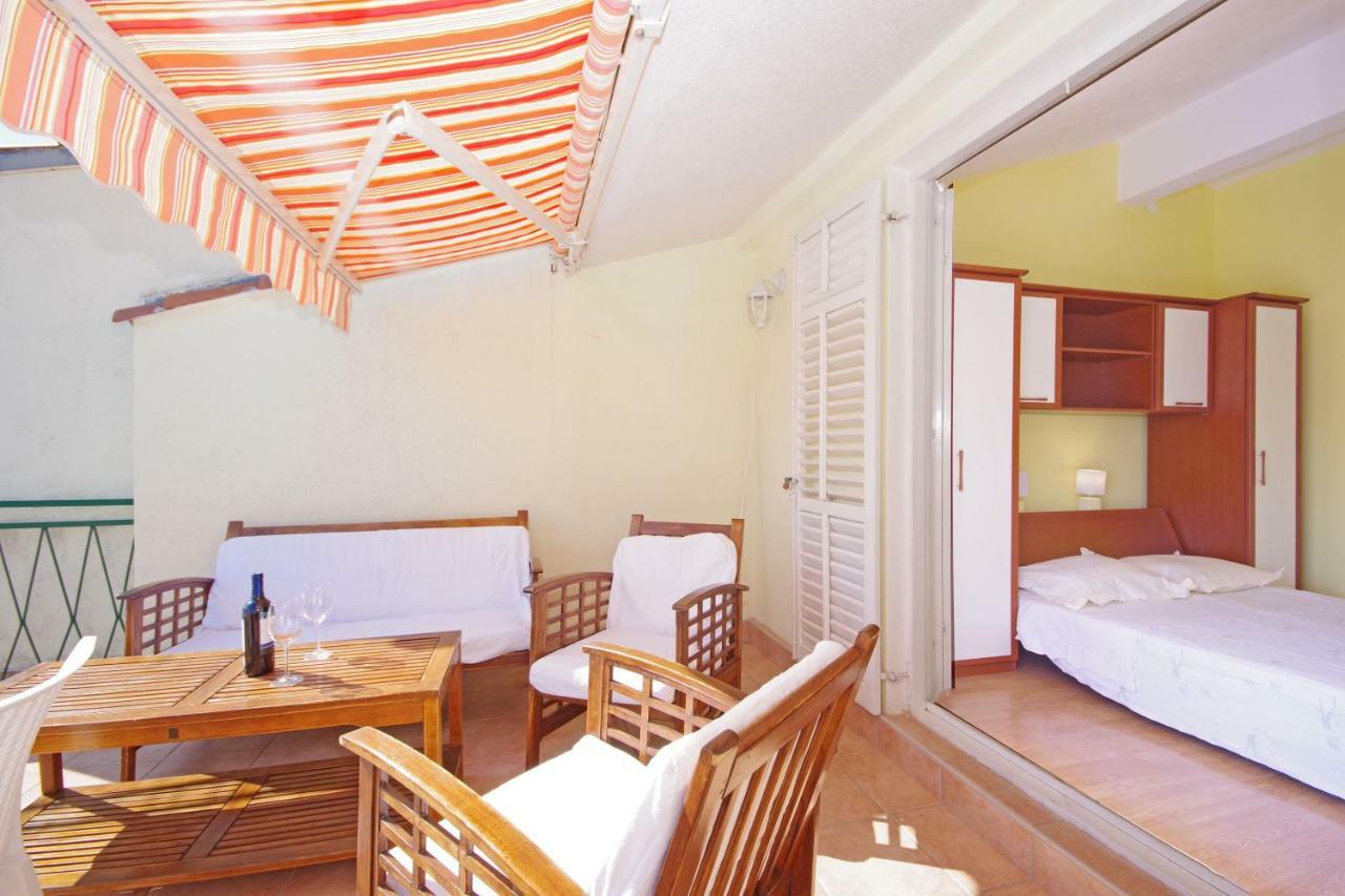 Apartments Ribarevic Makarska Eksteriør billede